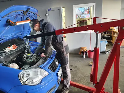 G T Fast service - mechanik samochodowy Zabrze - części samochodowe - serwis samochodowy Zabrze - wymiana opon